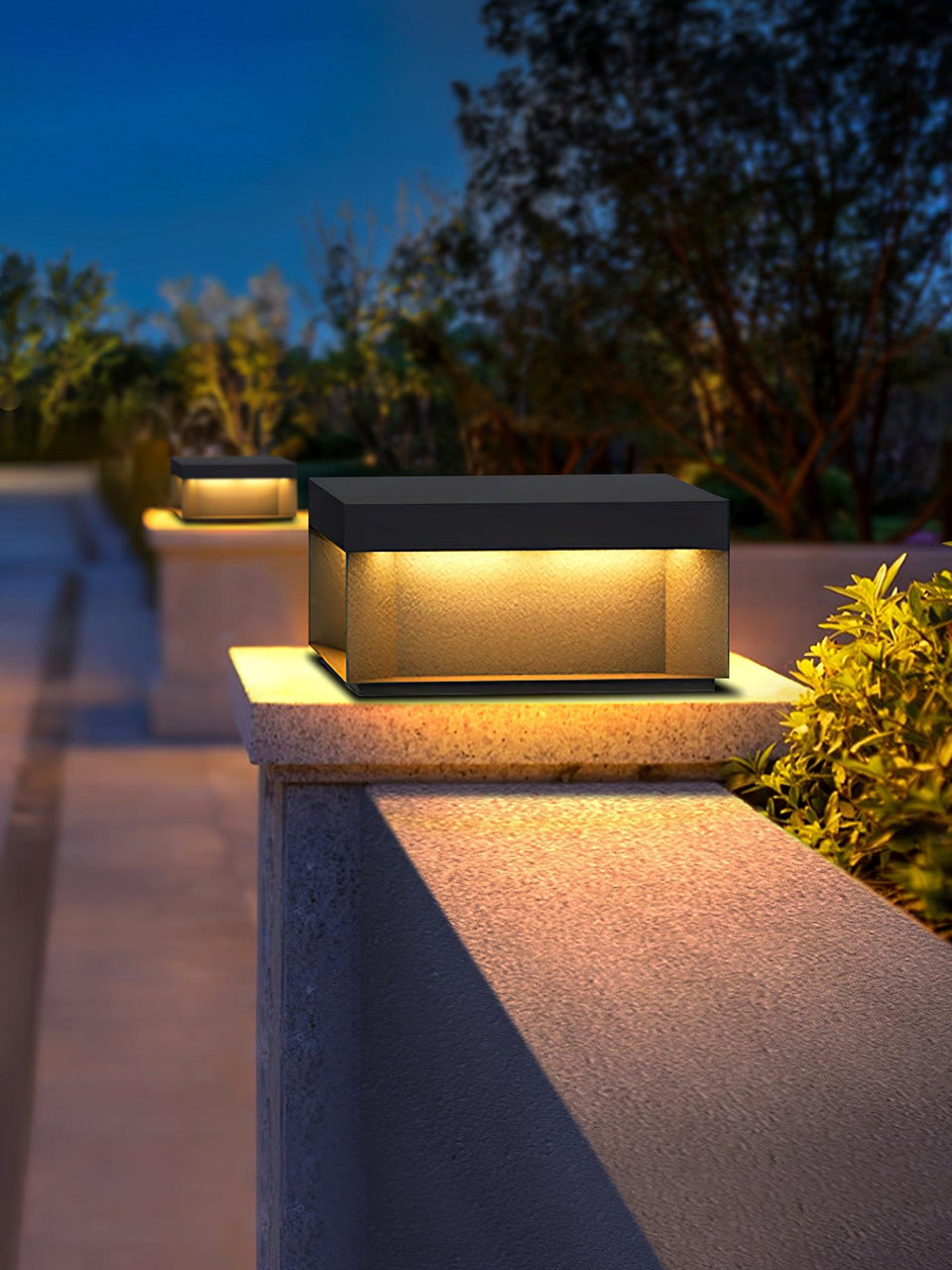 Outdoor Post Light Black Finish-Lighting > Outdoor Lighting-casanuva-casanuva