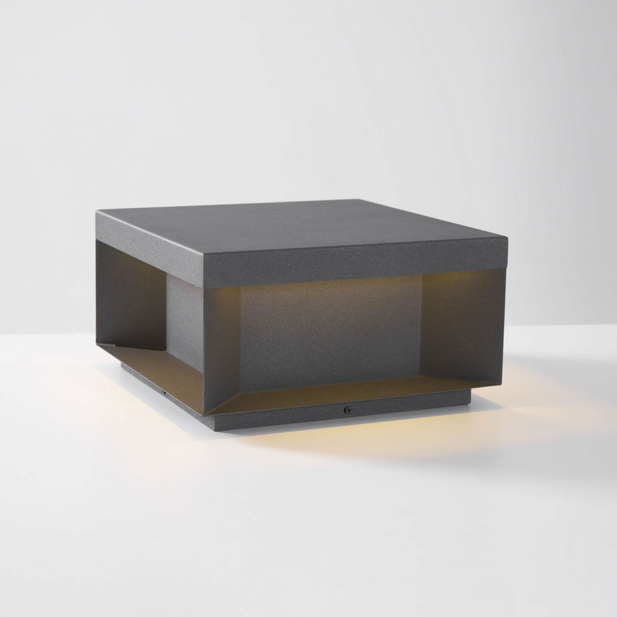 Outdoor Post Light Black Finish-Lighting > Outdoor Lighting-casanuva-casanuva