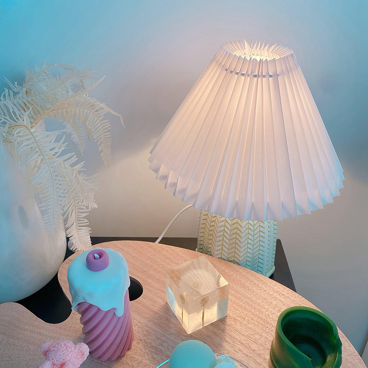Pleated Vintage Table Lamp-Lighting > Table Lamps-casanuva-casanuva