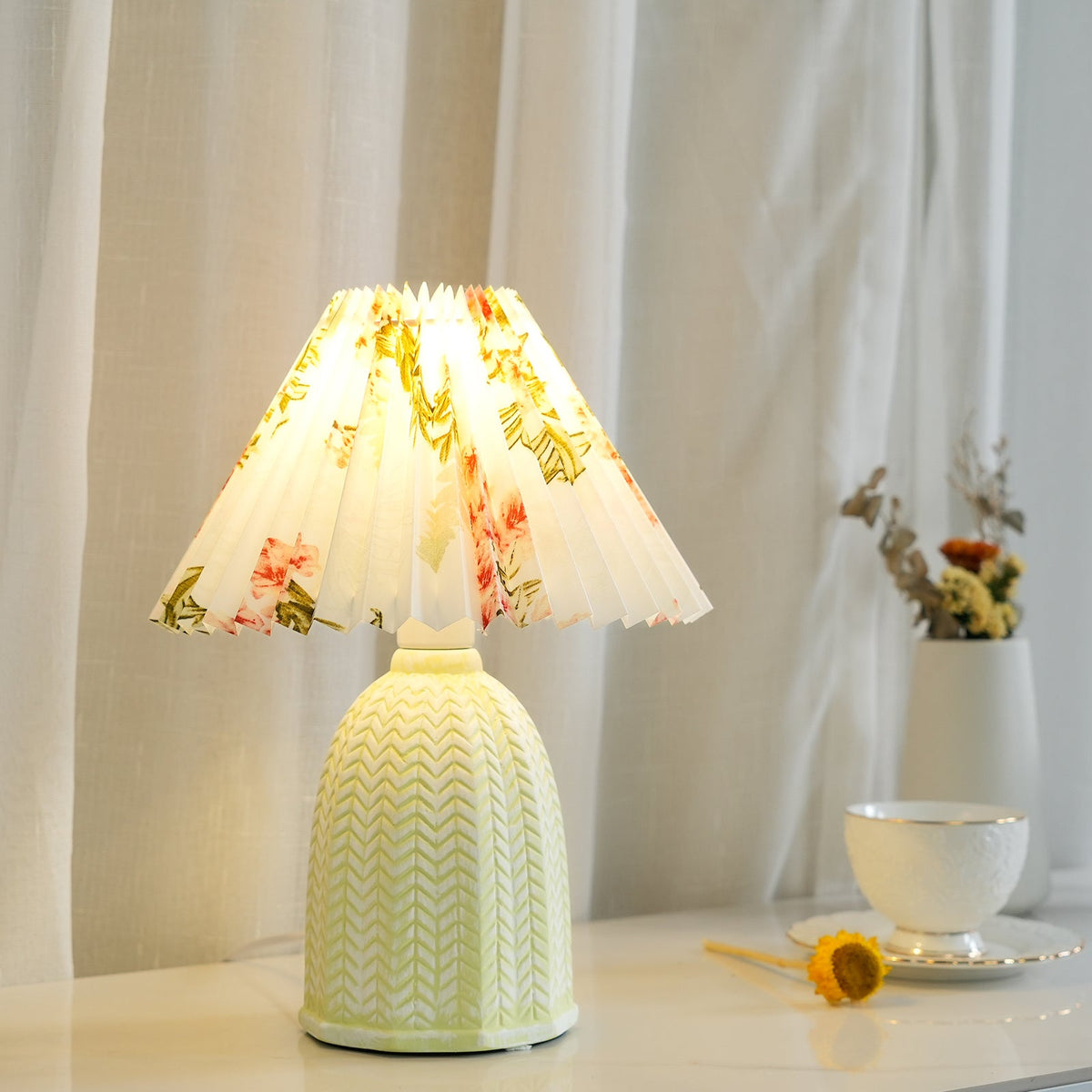 Pleated Vintage Table Lamp-Lighting > Table Lamps-casanuva-casanuva