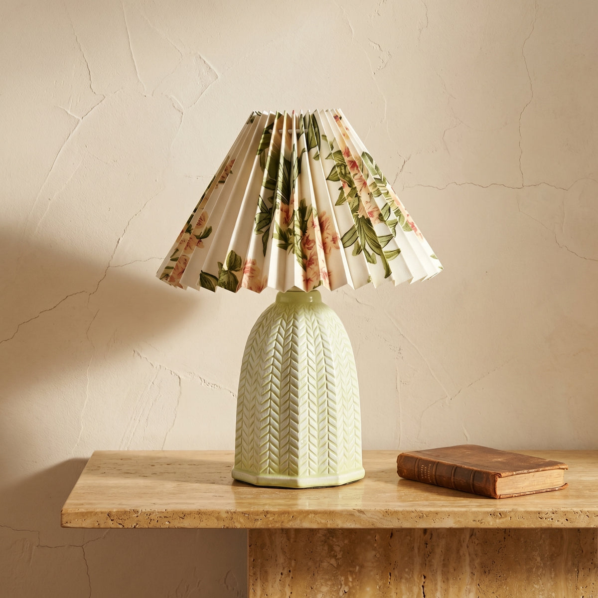 Pleated Vintage Table Lamp-Lighting > Table Lamps-casanuva-casanuva