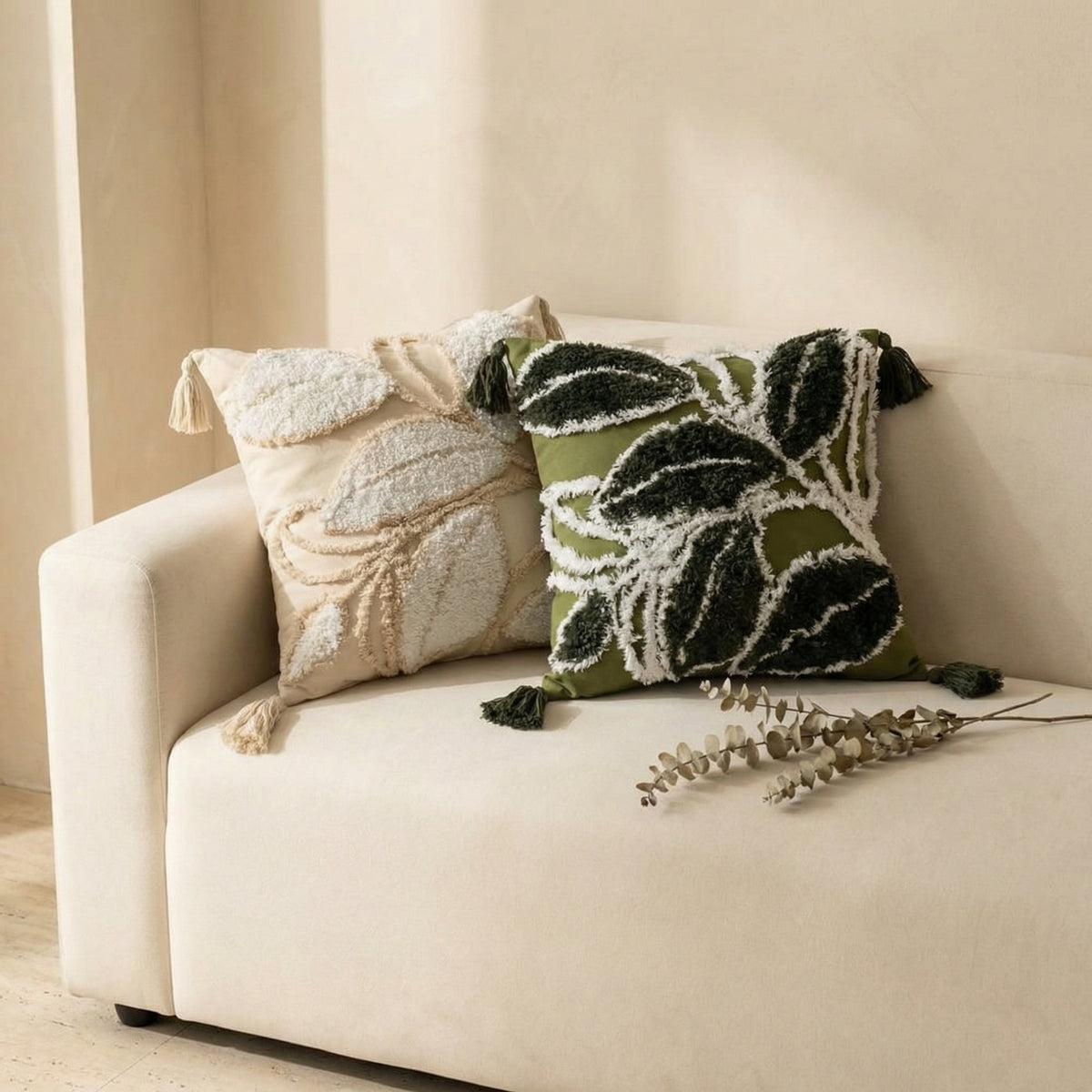 Plush Leaf Cushion Cover with Tassel-Covers & Textiles > Cushion Covers-casanuva-casanuva