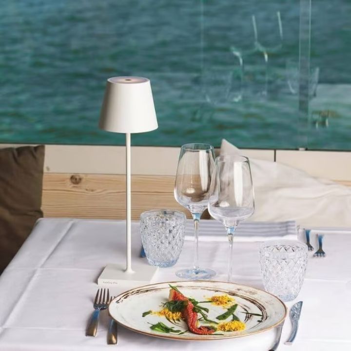 Portable Wireless LED Table Lamp-Lighting > Table Lamps-casanuva-casanuva