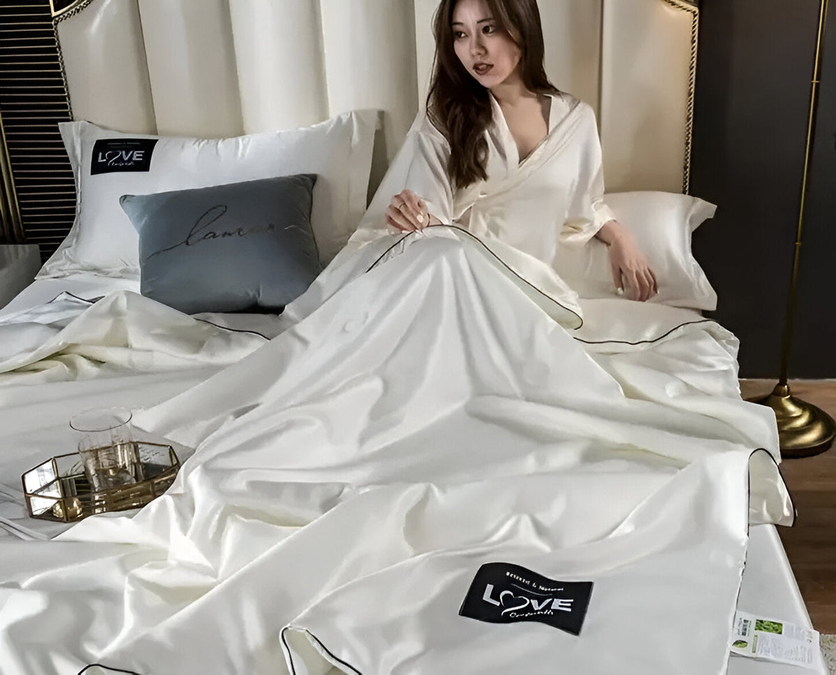 Silk Duvet for Year-Round Comfort and Softness-Bedding & Bath > Blankets-casanuva-White-150X200Cm-casanuva