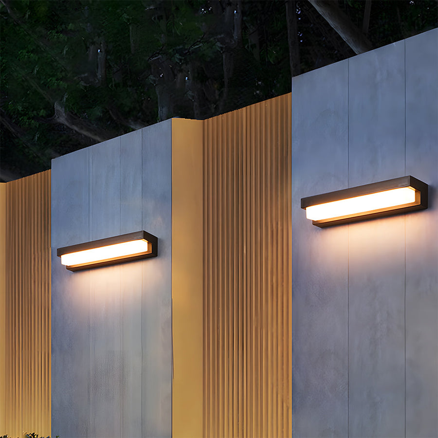 Solar LED Outdoor Wall Light Black Finish-Lighting > Outdoor Lighting-casanuva-casanuva
