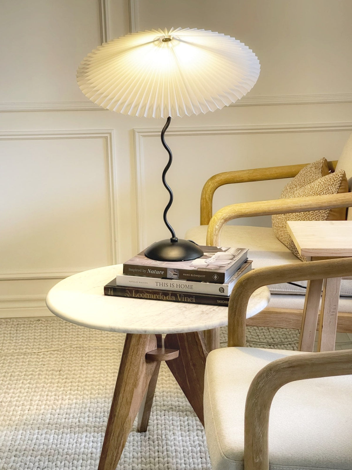 Squiggle Table Lamp with Unique Curved Design-Lighting > Table Lamps-casanuva-casanuva