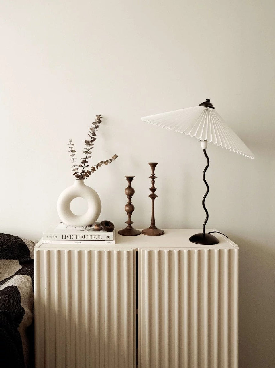 Squiggle Table Lamp with Unique Curved Design-Lighting > Table Lamps-casanuva-casanuva