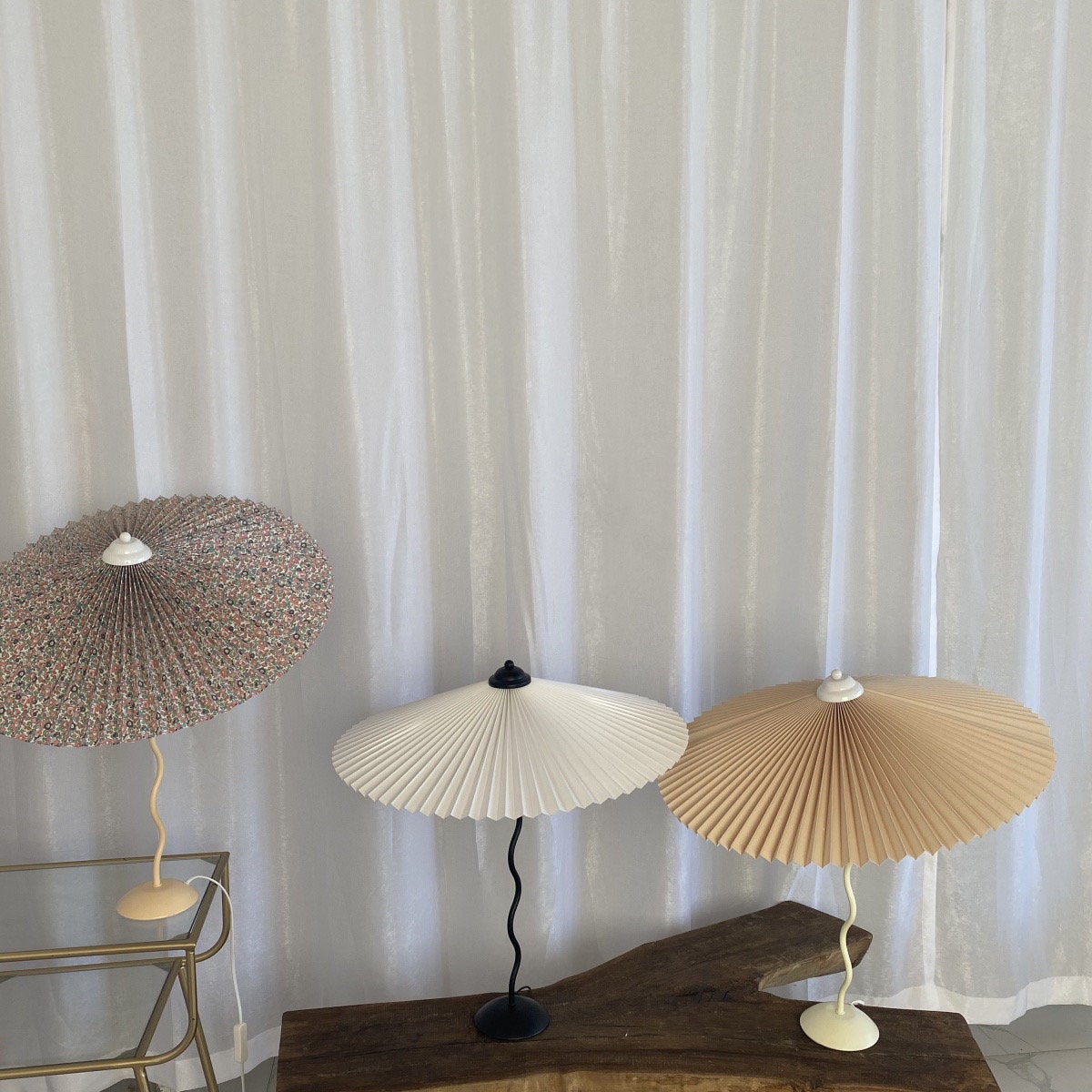 Squiggle Table Lamp with Unique Curved Design-Lighting > Table Lamps-casanuva-casanuva
