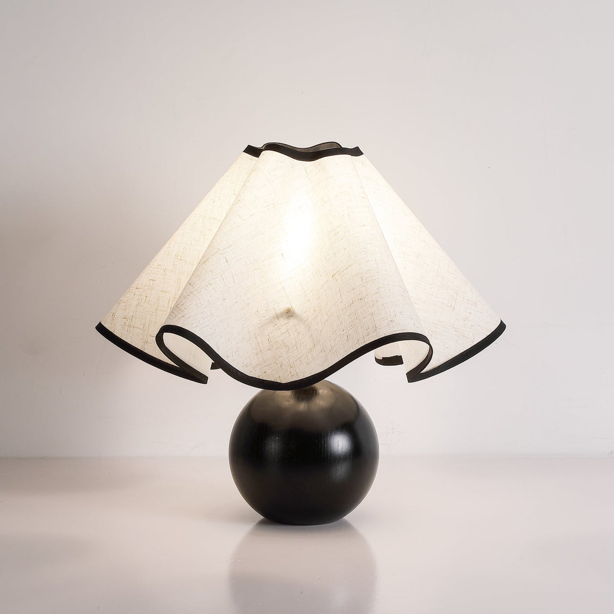 Table Lamp Wavecrest Design-Lighting > Table Lamps-casanuva-15" x H 12.6"-Black & Linen color-US Plug-casanuva
