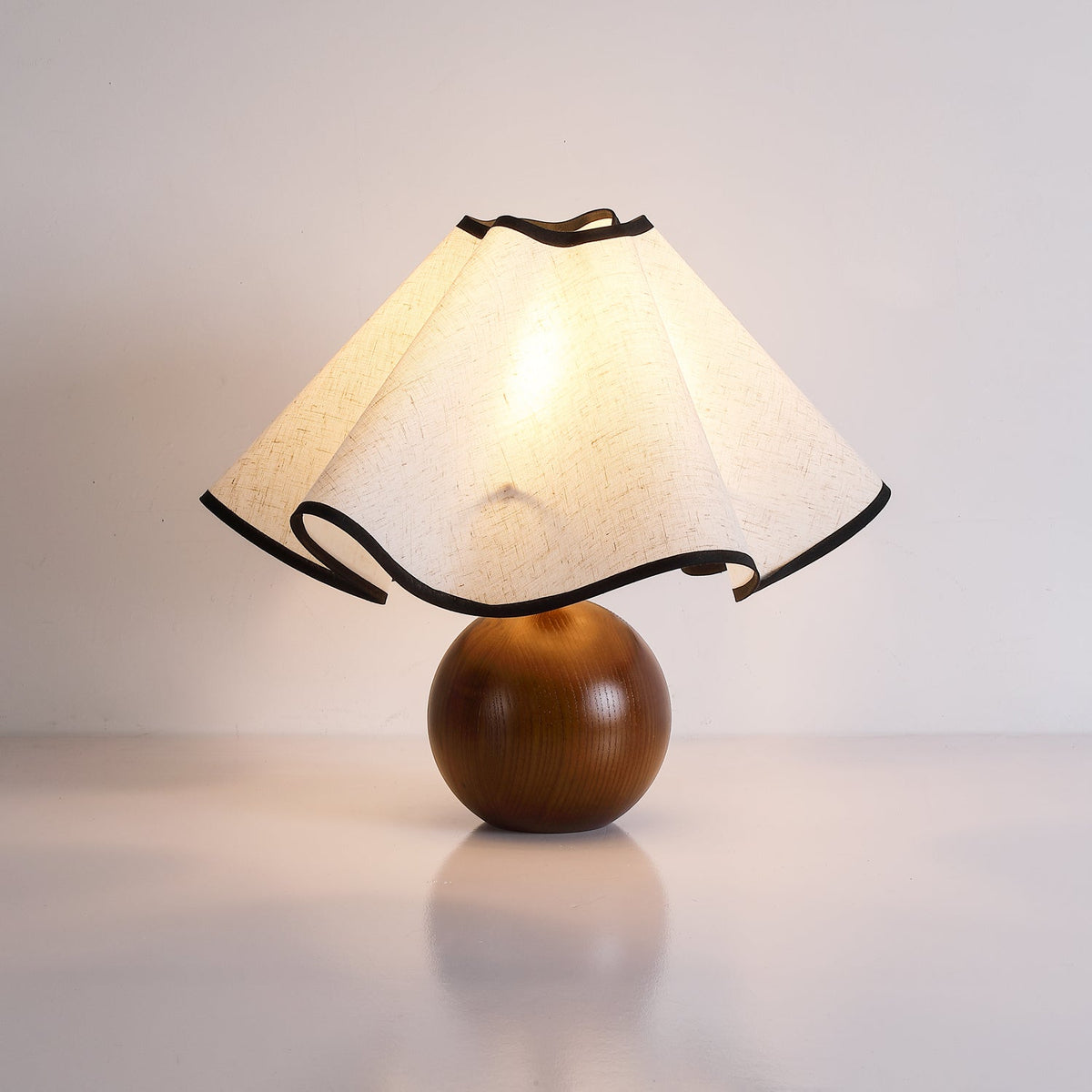 Table Lamp Wavecrest Design-Lighting > Table Lamps-casanuva-15" x H 12.6"-Walnut & Linen-US Plug-casanuva
