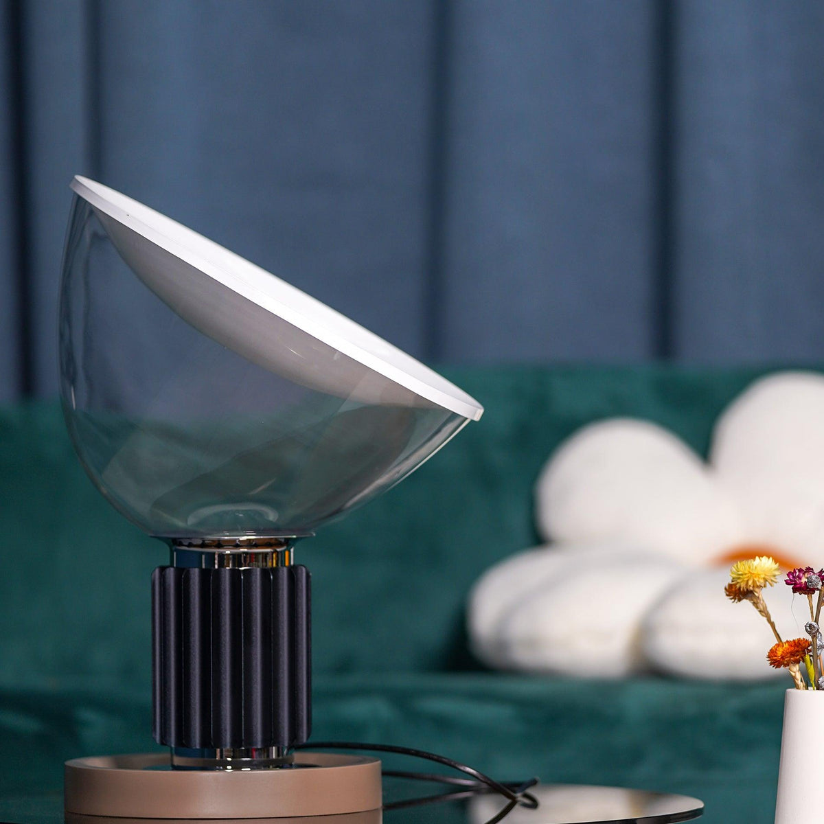 Table Lamp with Modern Design and Adjustable Brightness-Lighting > Table Lamps-casanuva-casanuva