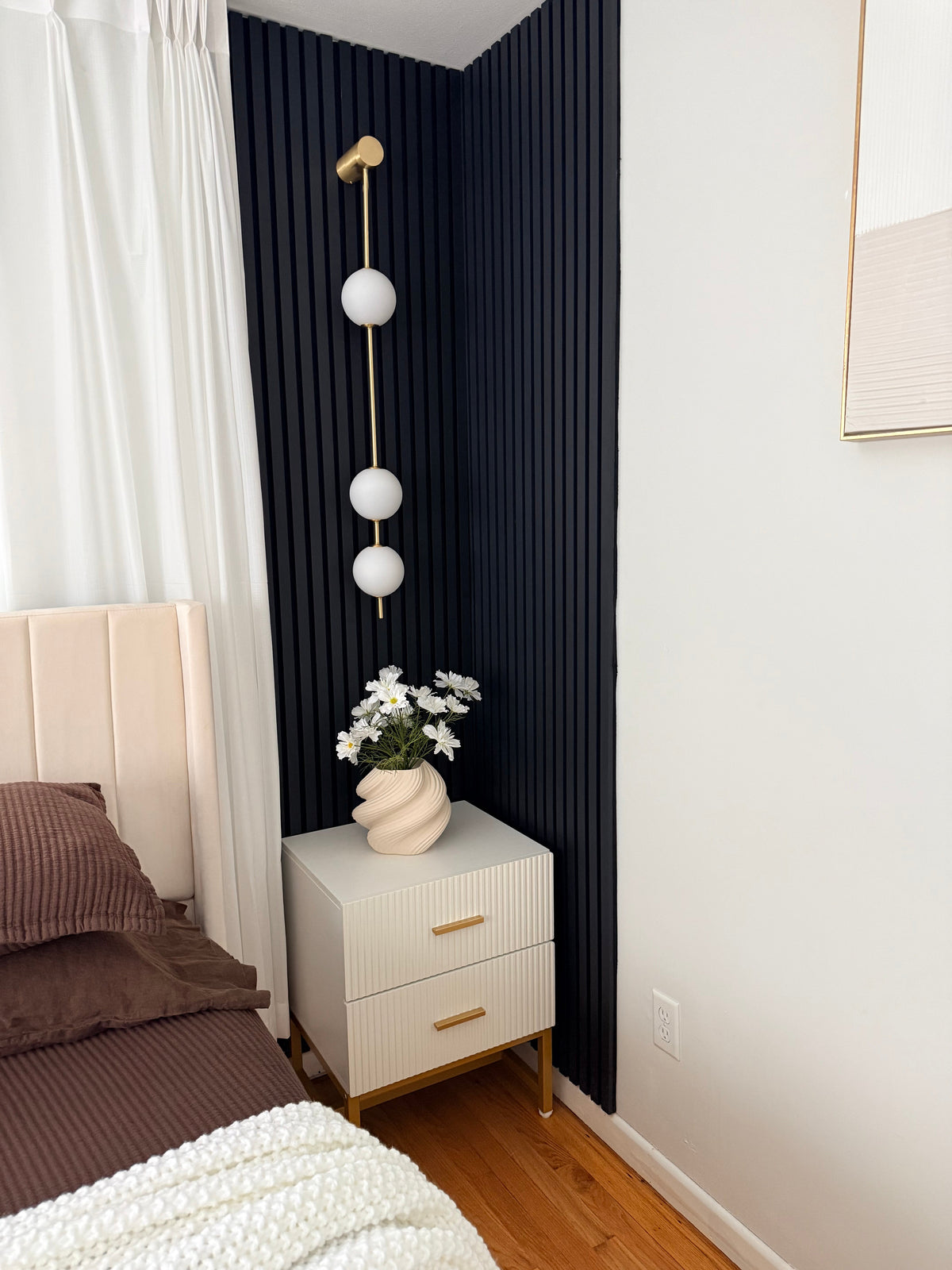Vertical Ball Wall Lamp LED-Lighting > Wall Lights-casanuva-casanuva