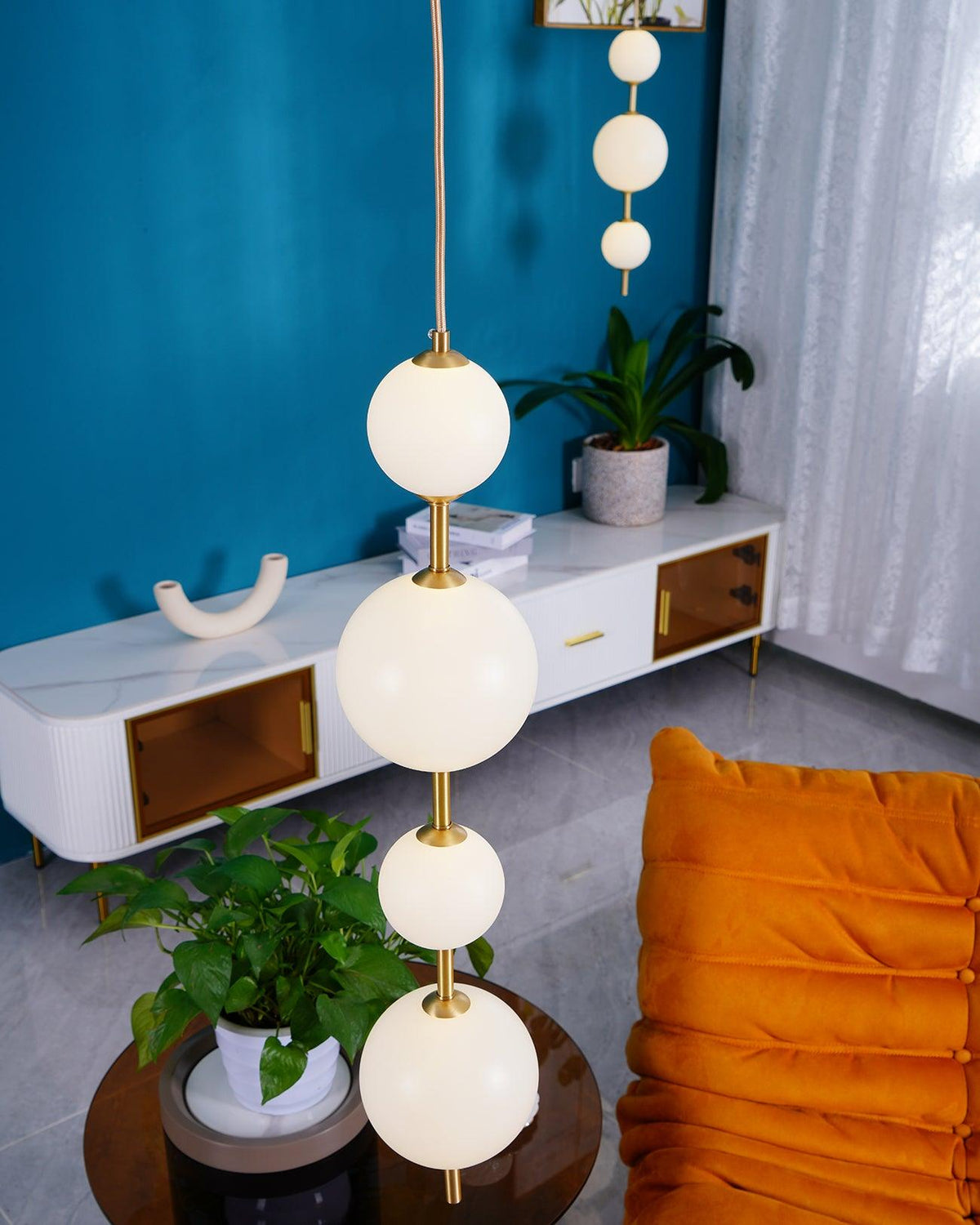 Vertical Pendant Light Globe-Lighting > Pendant Lights-casanuva-casanuva