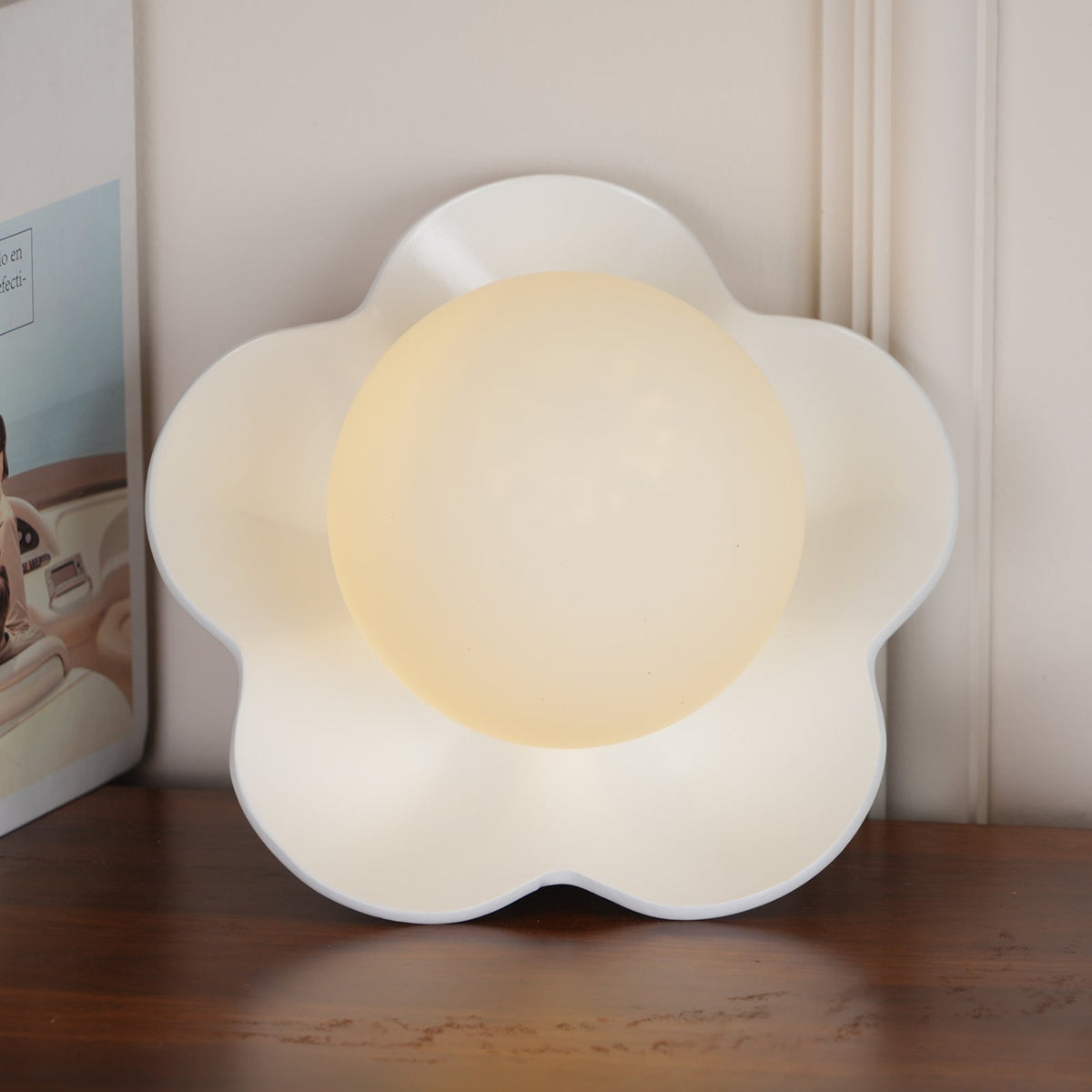 Wall Lamp with Floral Design-Lighting > Wall Lights-casanuva-casanuva