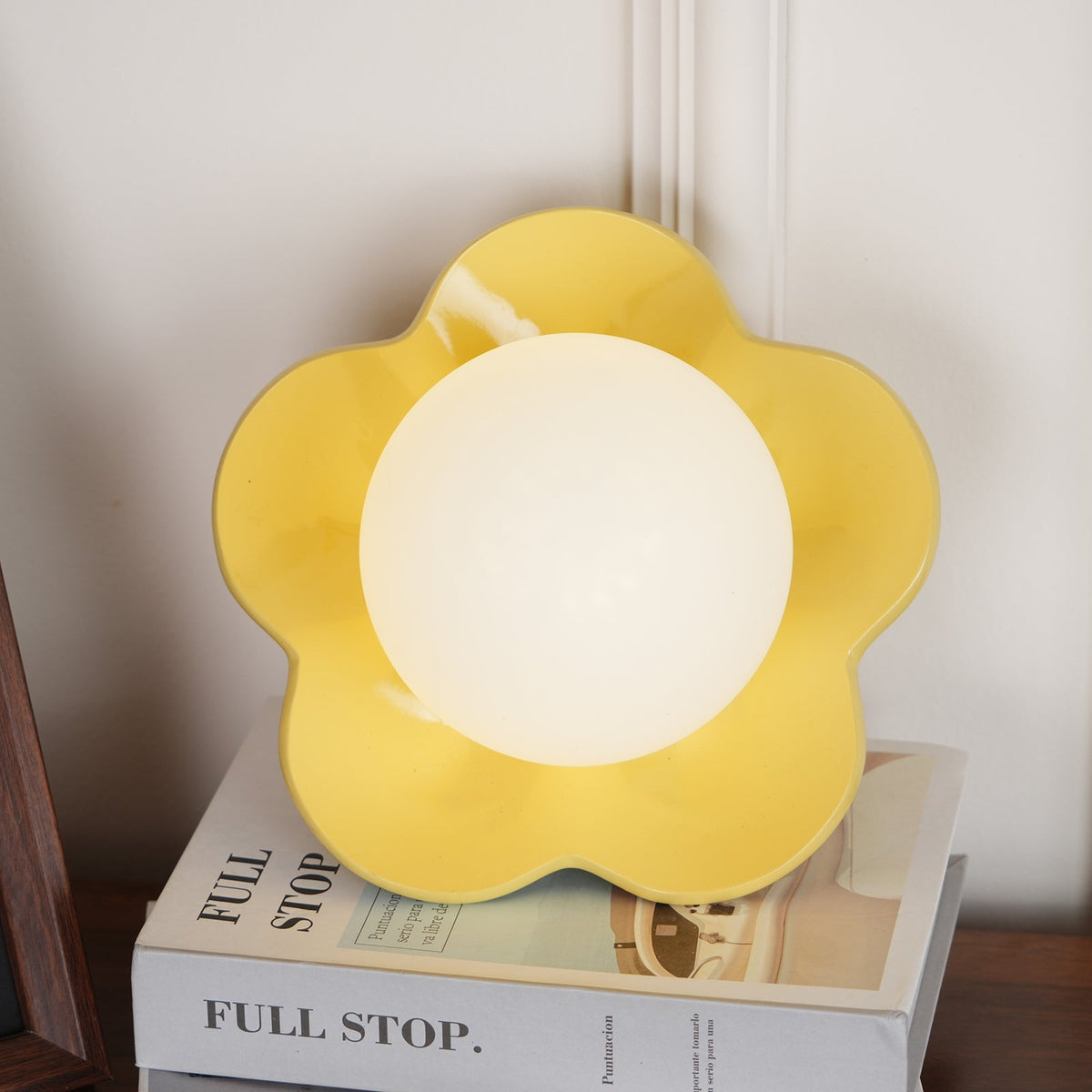 Wall Lamp with Floral Design-Lighting > Wall Lights-casanuva-casanuva